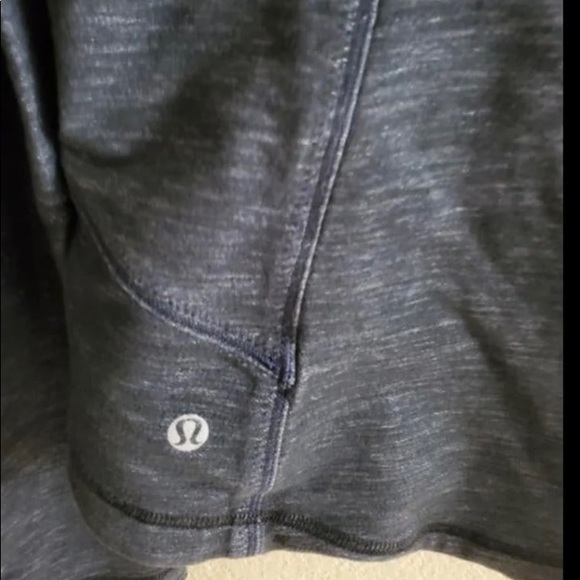Lululemon jacket rare - Picture 5 of 7
